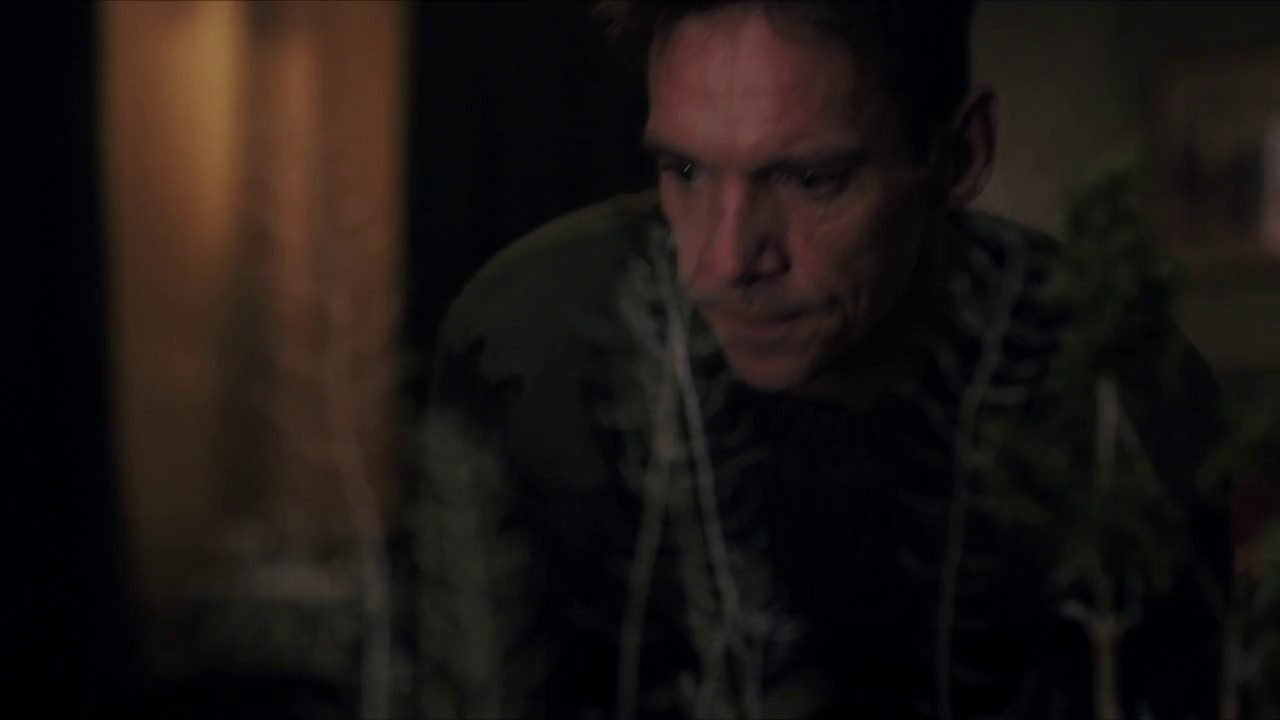 The Good Neighbor (2022) WEBRip Hindi + English 720p x264 AVC HE-AAC 2.0 ESub.mkv.0001